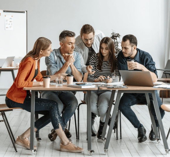 businesspeople-meeting-office-working